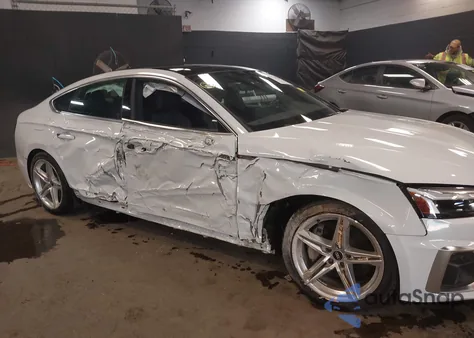 2021 Audi A5 Sportback Premium Plus 45 Tfsi Quattro S Tronic из США, поврежденный, VIN WAUFACF50MA045156